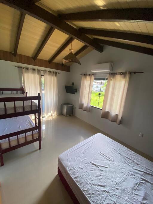 Casa Mamore Praia De Zimbros ボンビーニャス エクステリア 写真